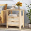 Ensemble de 2 tables de chevet en chêne clair avec coins arrondis, rangement à 2 niveaux avec tiroir et tablette ouverte pour la chambre à coucher Nightstands