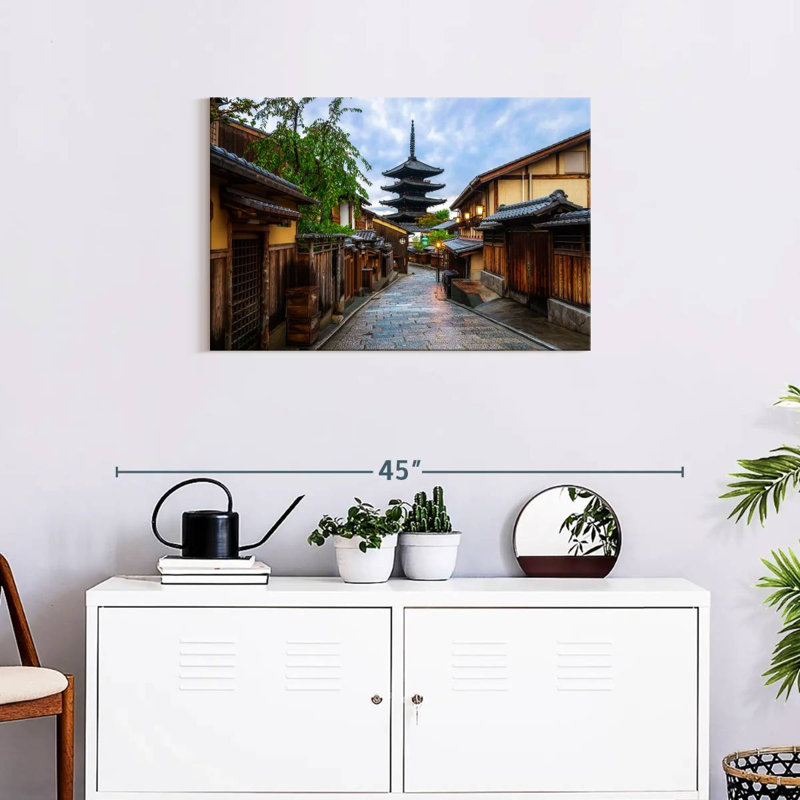 Lilie Sannenzaka Street, Kyoto, H 20 po x l 30 po