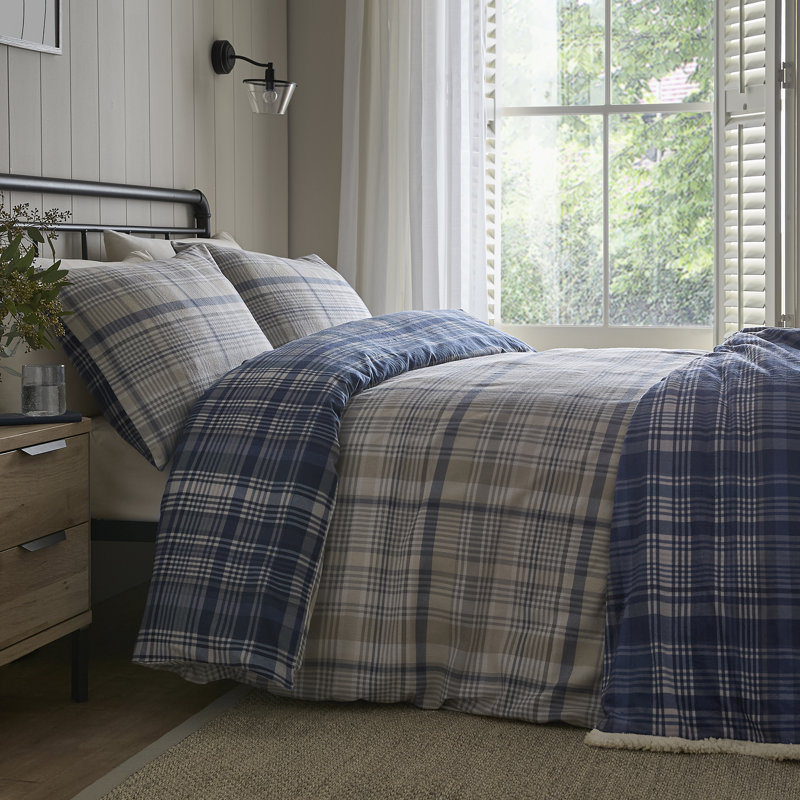 Bennet Check Chequered Blanket