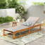 Chaise longue Mia avec assise en filet et structure en bois d'acacia-223900074