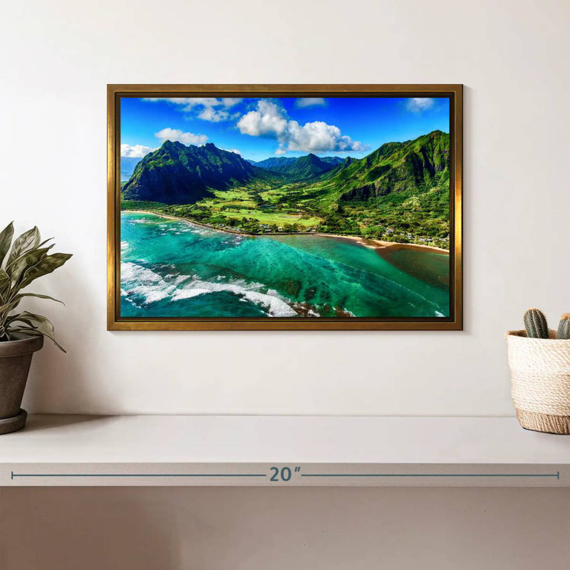 Paysage côtier de Kualoa, Cadre flottant doré, 13 po x 9 po