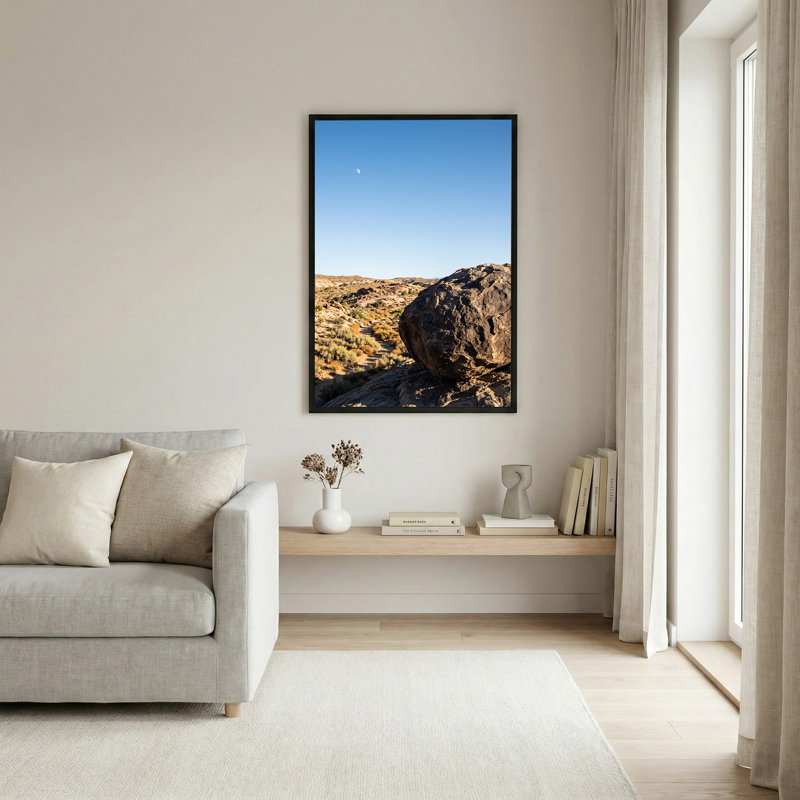 Paysage désertique avec lune et grand rocher, art mural sur toile, H 36 po x l 24 po