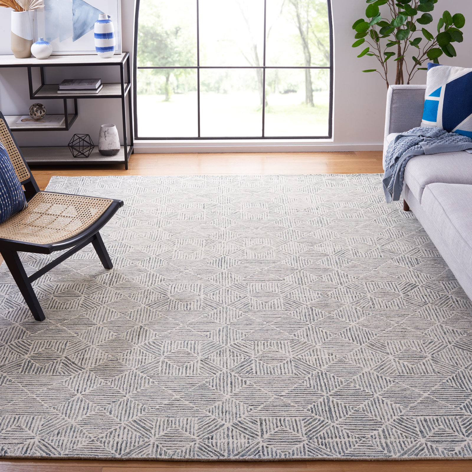 Linsly Handmade Light Green/Ivory Rug, Rectangle 9' x 12'