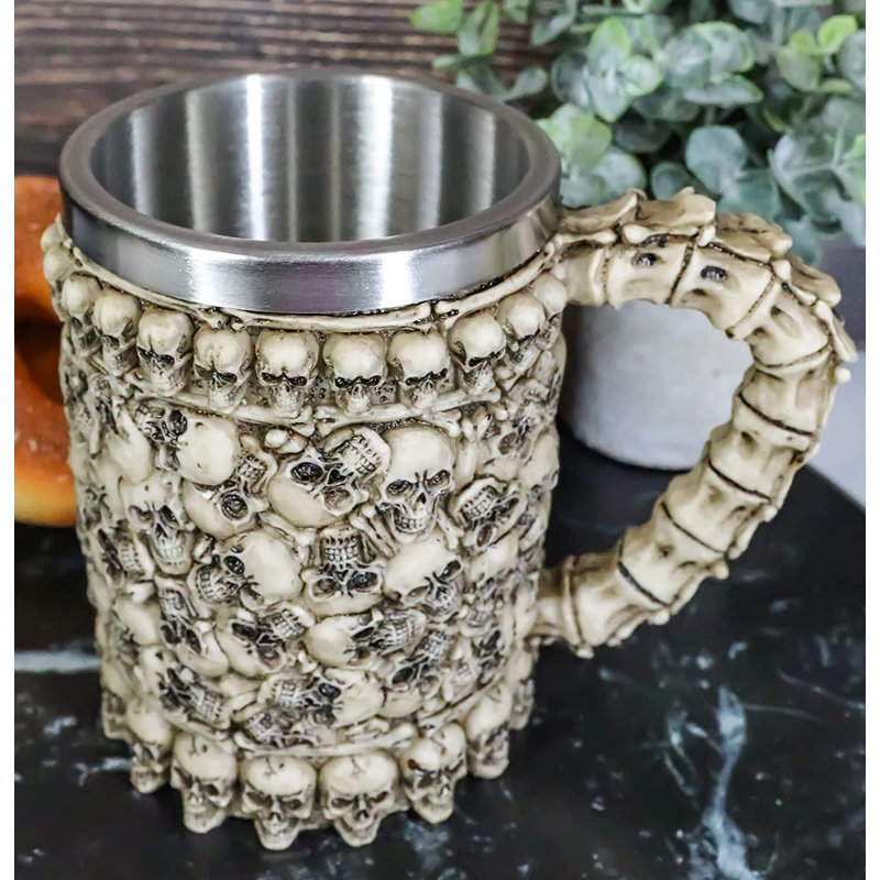 Sculpture tasse Ichabod
