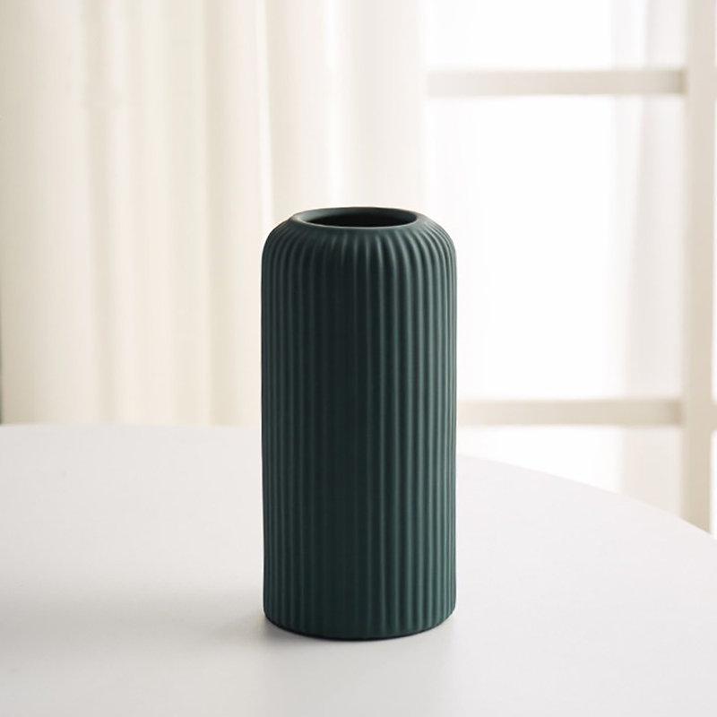 Vase de table intérieur / extérieur Munich, Vert, H 8,1 po x l 3,8 po x P 3,8 po