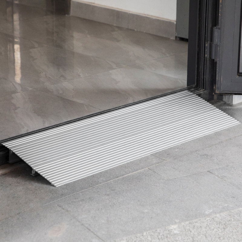 Rampe de seuil de porte VEVOR, H 2,25 po x l 24 po x L 12,2 po