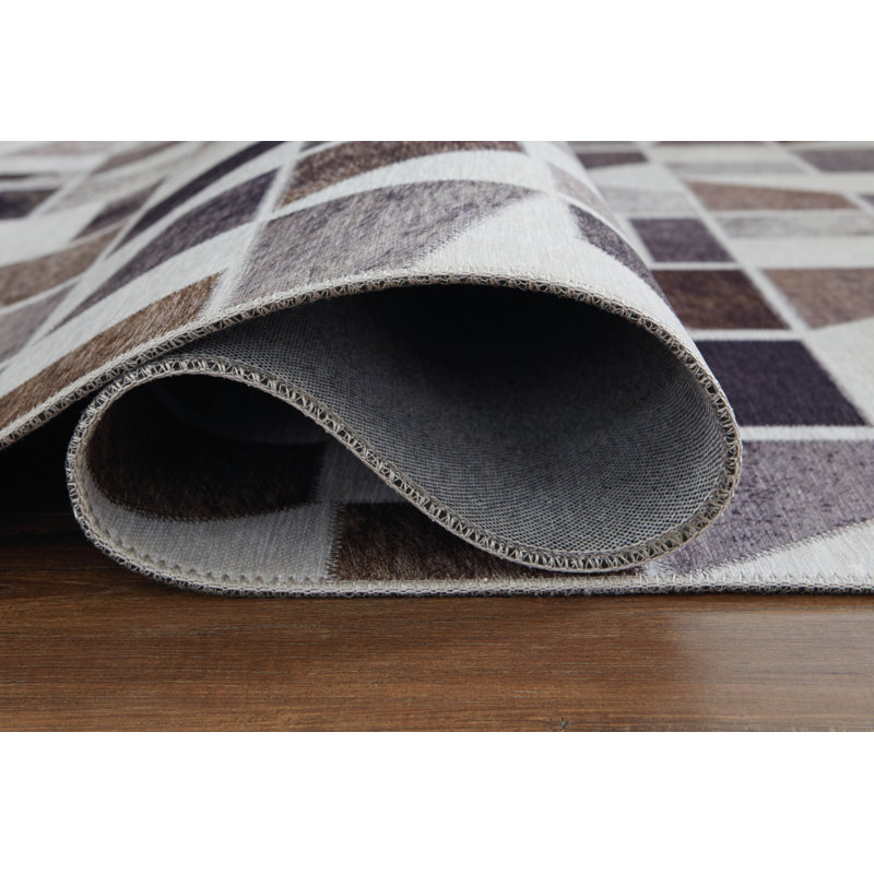 Geometric Multicolor Synthetic 5' x 7' Area Rug