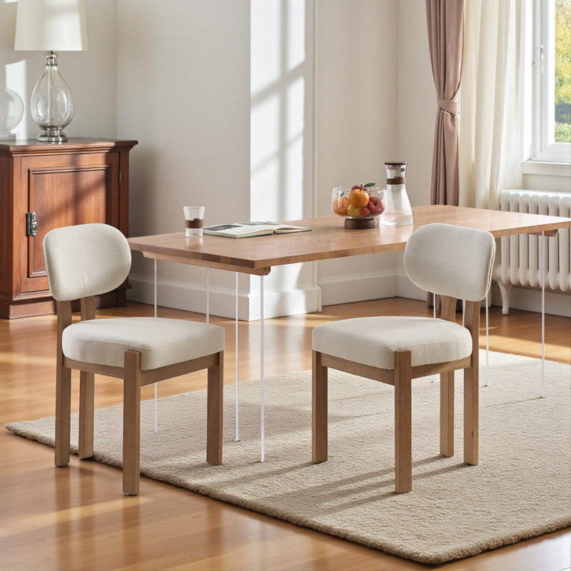 Chaise rembourrée en bois massif Inelda, Beige