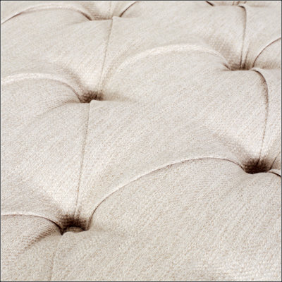 CHAISE LUNGE
