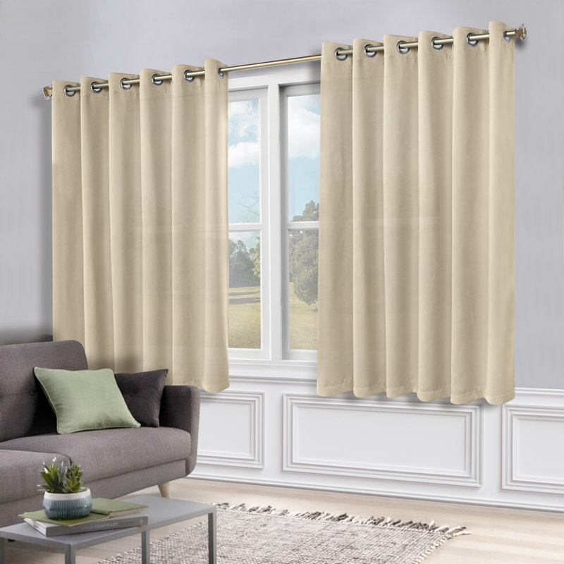 Paire de rideaux obscurcissant avec œillets Millendon, Ivoire ivoire, L 70 po x L 63 po