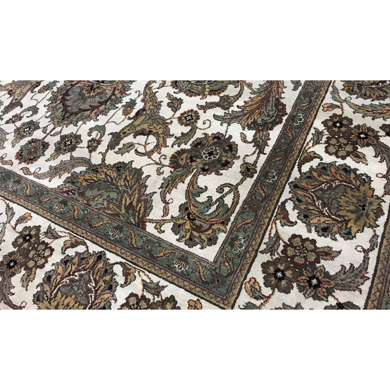 Royal Crown Magnolia Wool Oriental Area Rug, Rectangle 4' x 6'2"