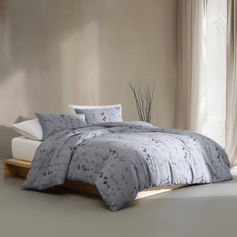 Calvin Klein Wildflower Cotton Duvet Cover Set, King Duvet Cover + 2 Standard Pillow Shams, Purple