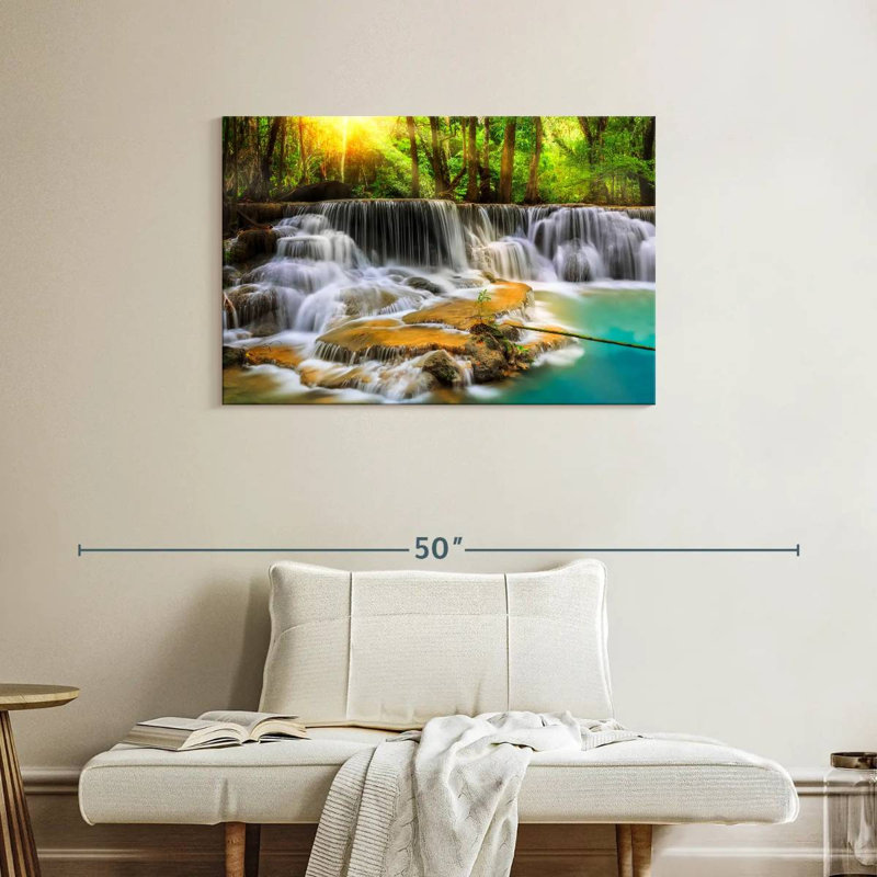 Kerrick Erawan Falls, H 24 po x l 36 po