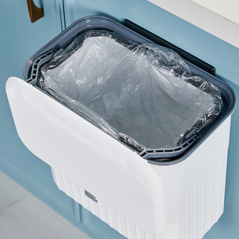 Arianne Plastic Step On Kitchen Trash Can - 2.5L