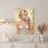 Femme blonde en robe scintillante tenant une tasse - Tableau sur toile (lot de 1)