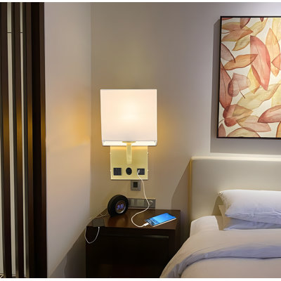 Lampe murale à intensité variable avec ports de charge USB, applique murale multifonctionnelle pour la chambre à coucher, le salon et le bureau, fabrication en métal avec lumière blanche chaude