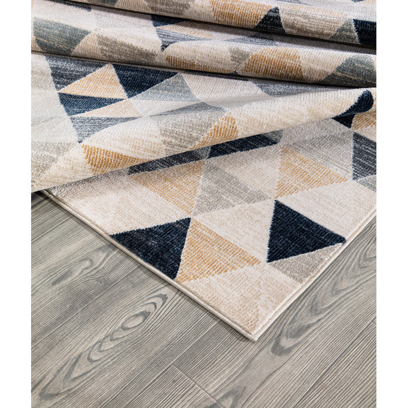 Rectangle Lyun Argyle Machine Woven Polypropylene Area Rug in Beige, Rectangle 4' x 5'11"