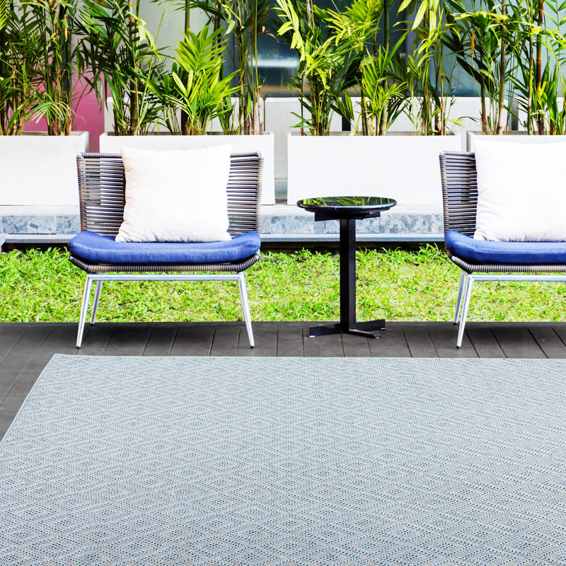 Tapis intérieur / extérieur bleu Pawling, Rectangle 5 pi 3 po x 7 pi 3 po