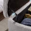 Banc moderne avec repose-pieds avec pieds dorés pour le bout du lit et le vestibule, parfait pour les sièges supplémentaires et le rangement dissimulé.-889417483
