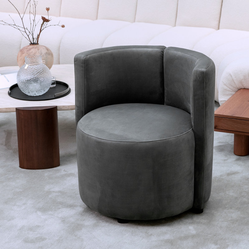 Chaise rembourrée avec dossier confortable, parfaite pour le salon et les intérieurs modernes