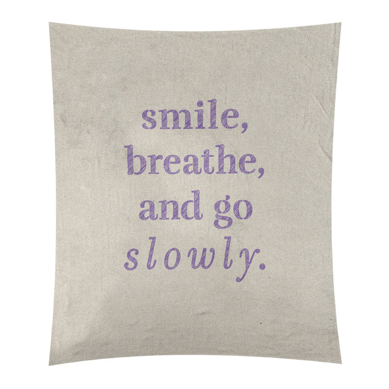Tapisserie de polyester à quote-main lente, H 27,5 po x l 37,5 po, Blanc / mauve