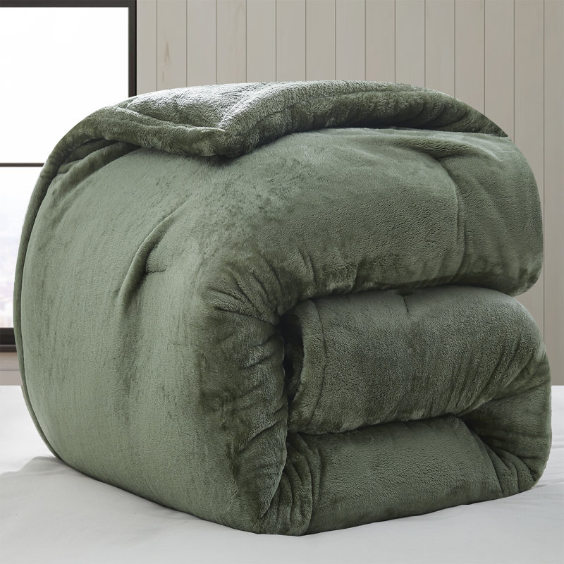 Coma Inducer Softer Than Soft Double Plush Oversized Comforter Set, Green, Twin XL Comforter + 1 Standard Sham