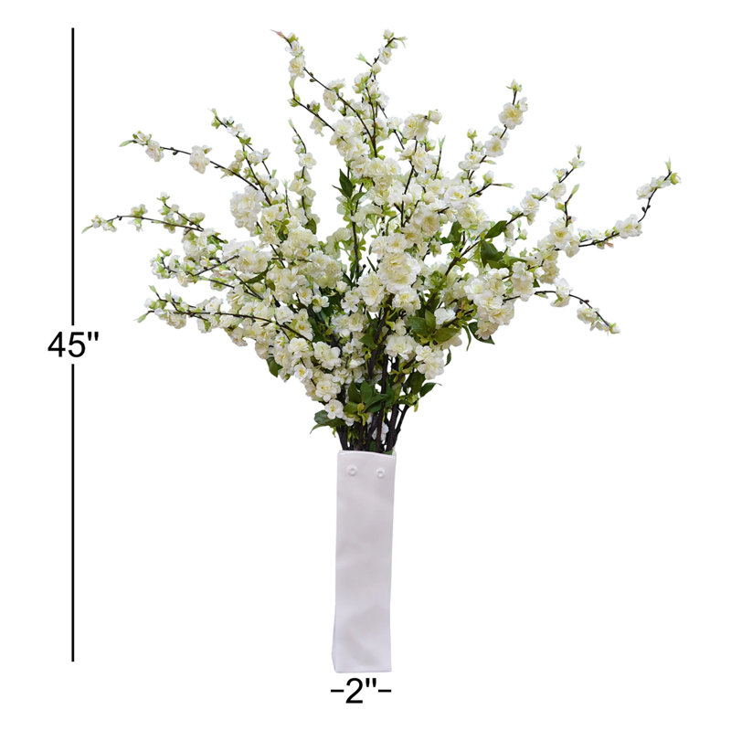 Fausse tige de cerisier en fleurs, Crème