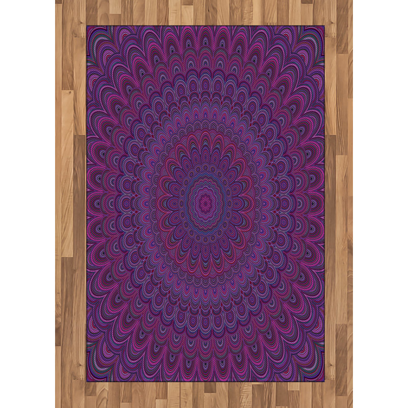 Tapis décoratif aubergine, Rectangle— 4 pi x 5 pi 8 po