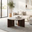 Table basse ronde moderne avec plateau en pierre et surface en marbre avec base en bois sculpturale et silhouette contemporaine pour la disposition de meubles de salon ou de détente