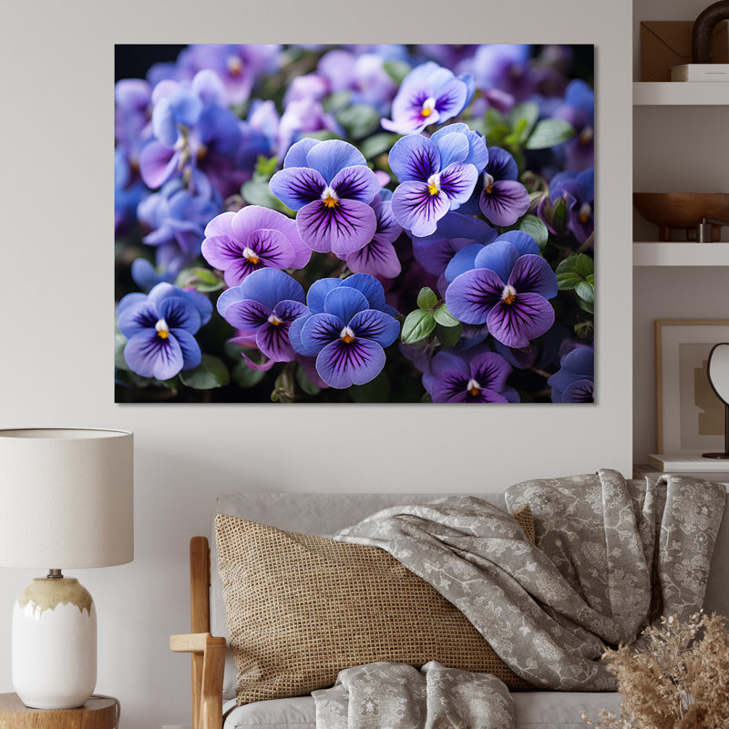 «Purple Pansies Field Vibrant» sur toile, Toile tendue, H 16 po x l 32 po x P 1 po