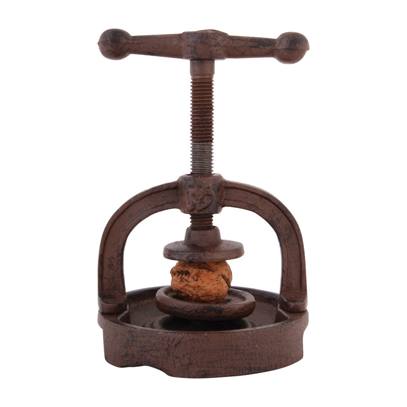 EsschertDesign Secrets Du Potager Metal Nutcracker