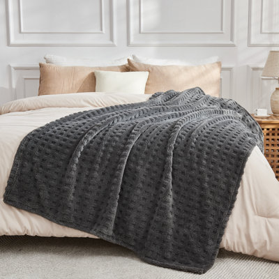 NEWCOSPLAY Super Soft Throw Blanket Dark Grey Premium Silky Flannel Fleece 3D Waffle Checkered Lightweight Bed Blanket All Season Use (Dark Grey Waffle, Throw(50"x70"))