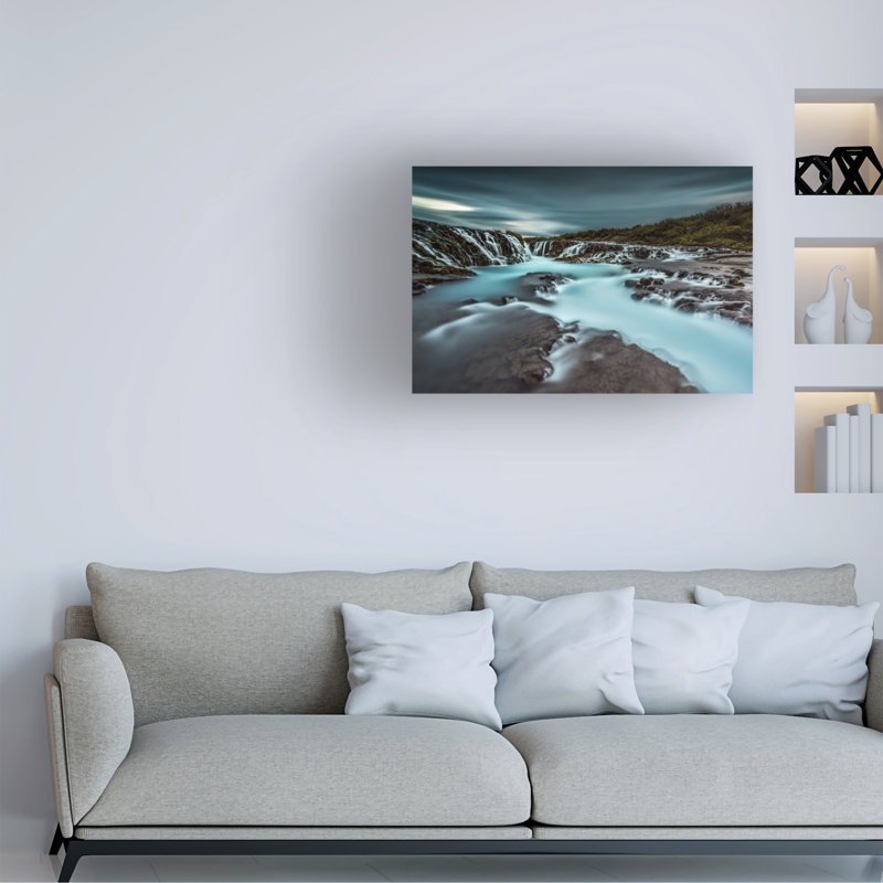 Art sur toile, eau froide par Raymond Hoffmann, H 12 po x l 19 po