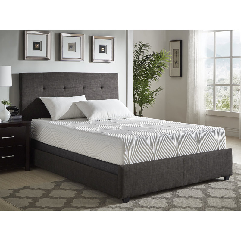 Matelas en mousse de gel 10 po Eastern King, ferme. Blanc. Respirant. Attesté. Facile à monter. Compatible avec les lits réglables en gel à mémoire de forme de 10 po, housse pour une respirabilité supérieure. Validé. Sans effort