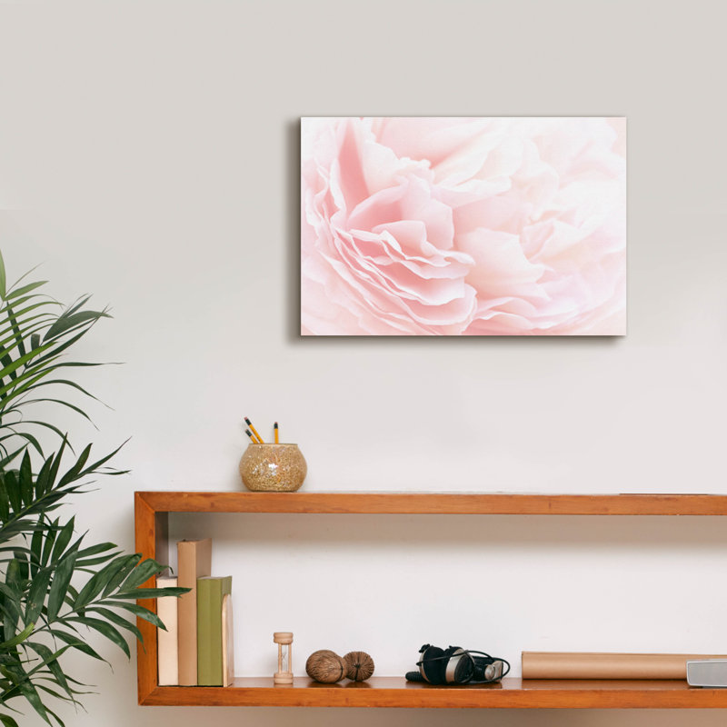 «Rose 2» par Photoinc Studio, art mural sur toile, 40 po x 26 po, H 12 po x l 18 po x P 0,75 po