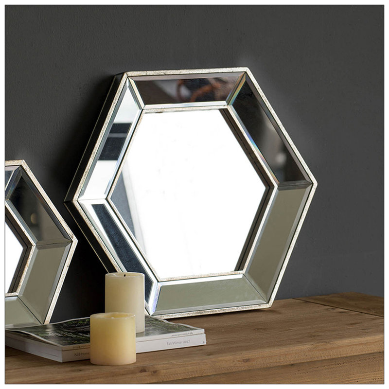 Miroir mural hexagonal au design contemporain en verre