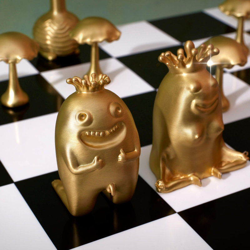 Haas Chess Set - Black + White