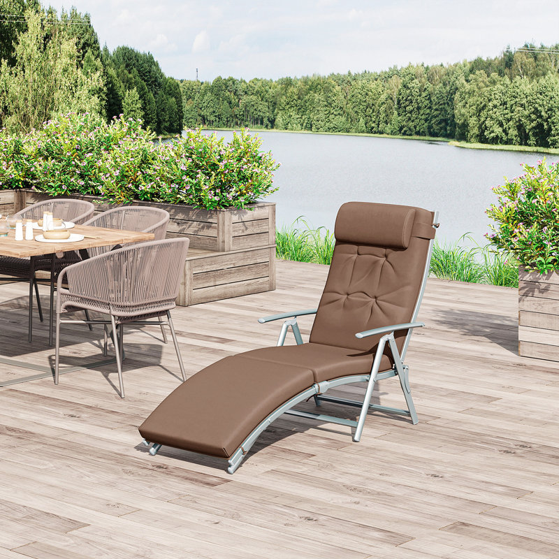 Outdoor Lounge Chair