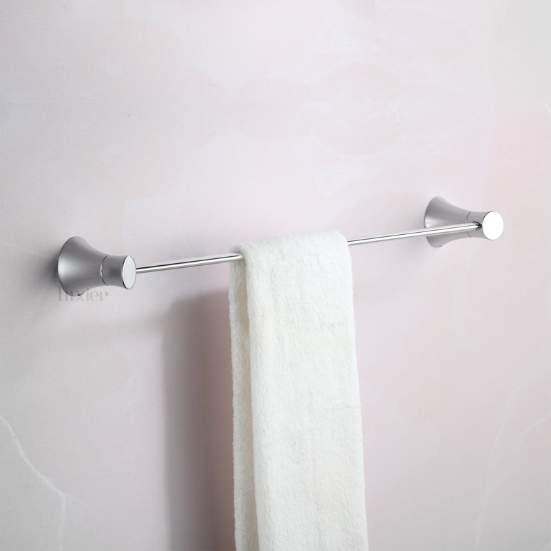 Barre à serviettes murale 24 ", Chrome