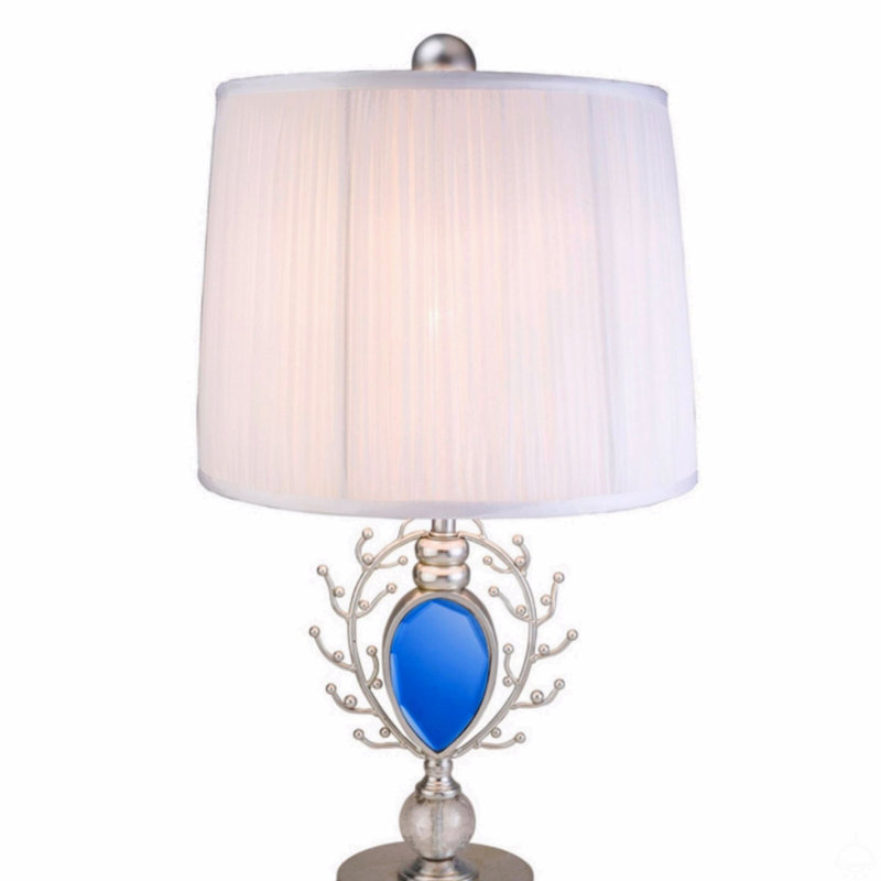 Lampe de table haute en polyrésine 27,75 "Just Dazzle" avec finition argentée et abat-jour blanc
