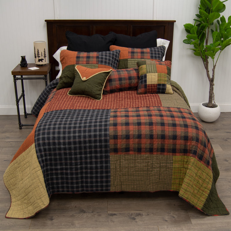 Full/Queen Black and Multicolor Cotton Reversible Quilt Set