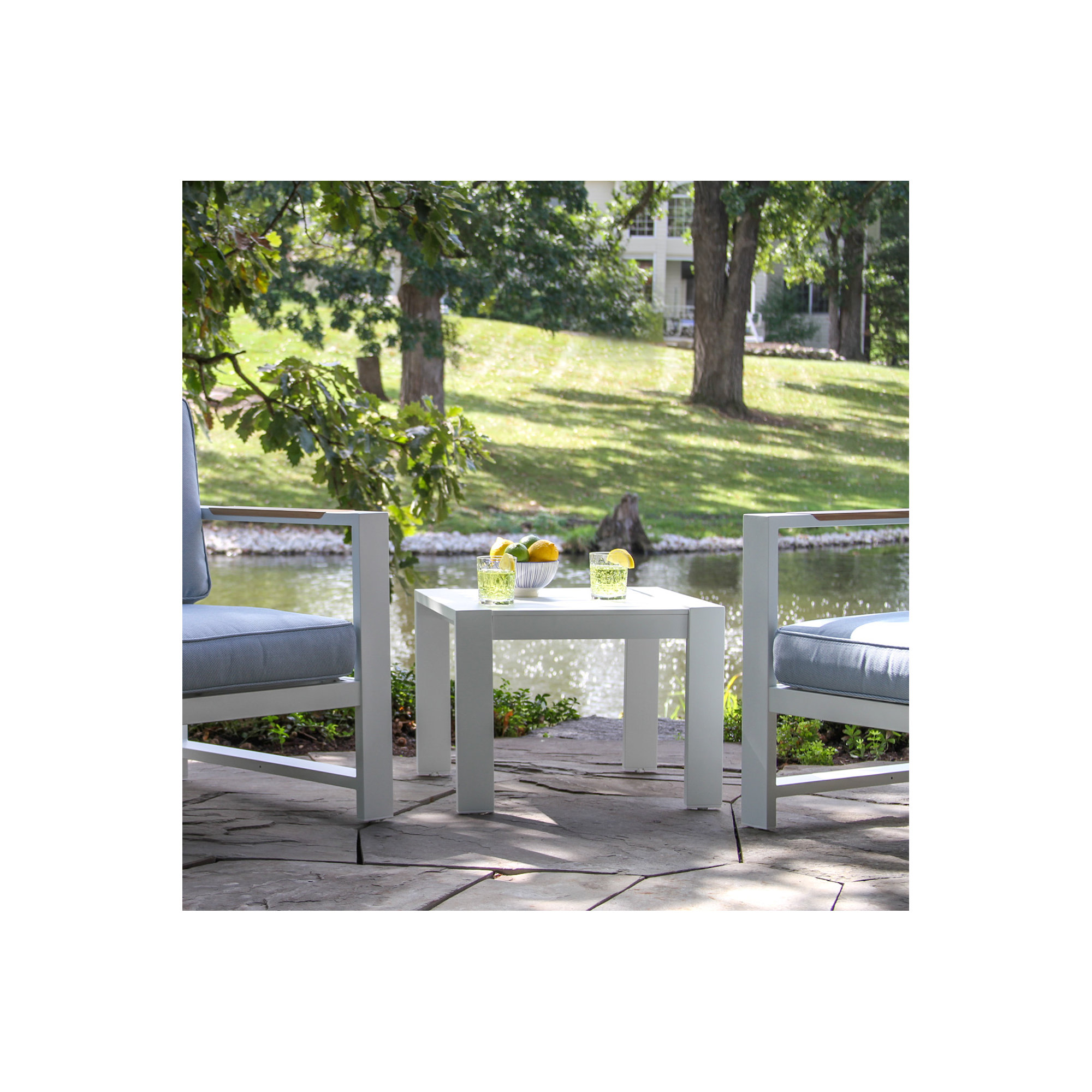 Jayton 22'' Aluminum Outdoor Side Table, White
