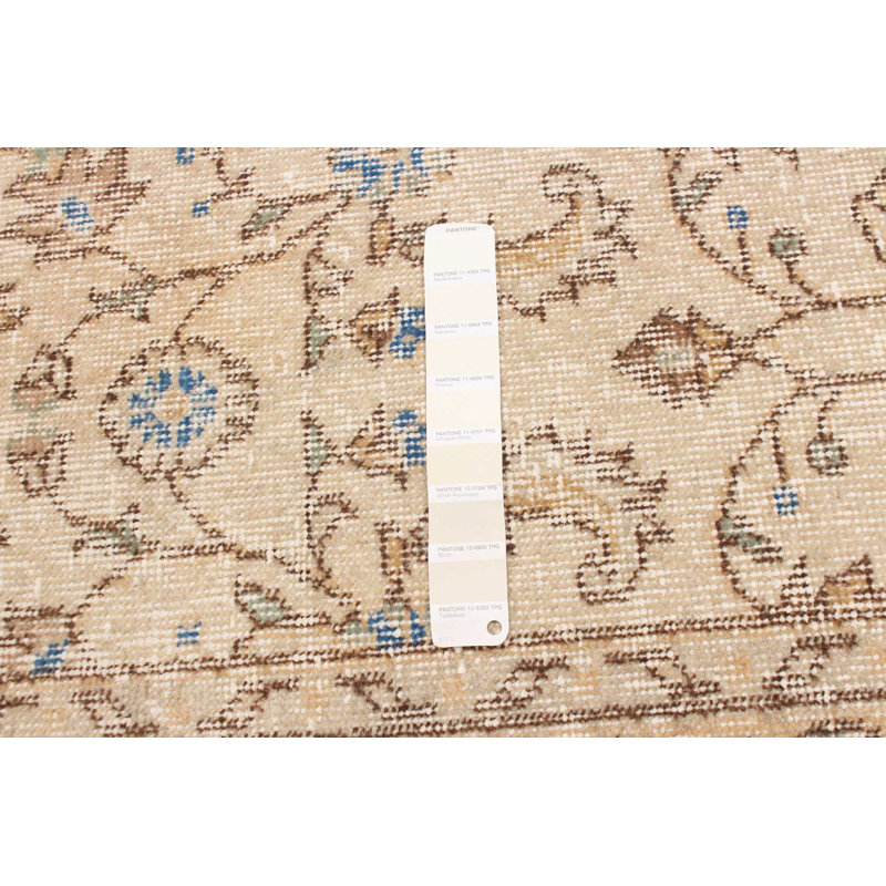 Tapis beige rétro Treana 3 pi 9 po x 6 pi 10 po