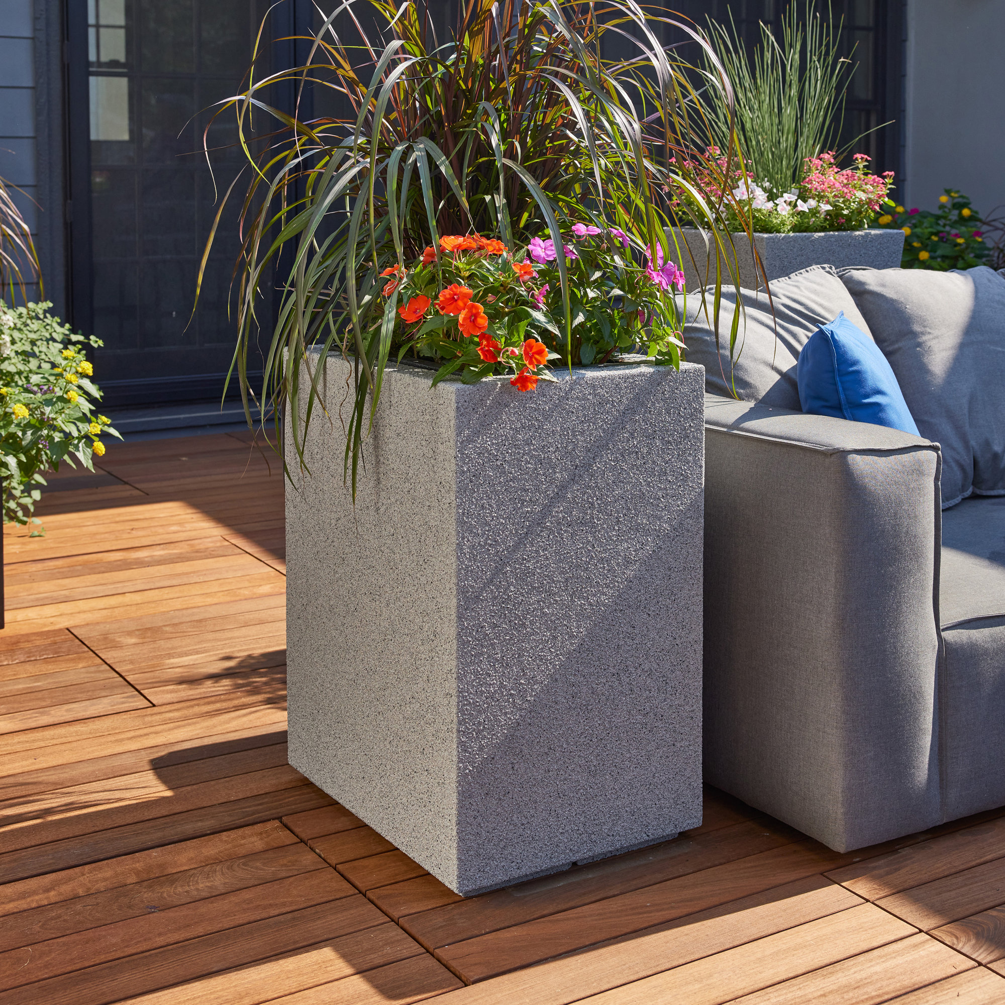 Langer Tall Lightweight Outdoor 23" x 18" x 30" Column Planter Box, Gray Granite