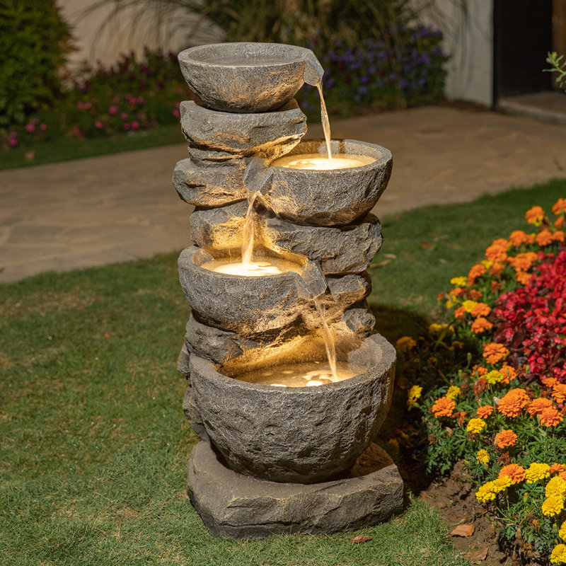 Fontaine en résine avec bols à niveaux
