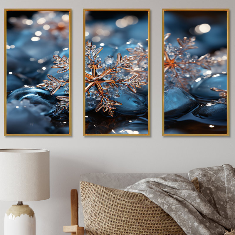 «Sunrise Snowflake Tranquility IV - Winter Landscape», art mural, Cadre flottant doré, H 32 po x l 48 po x P 1 po