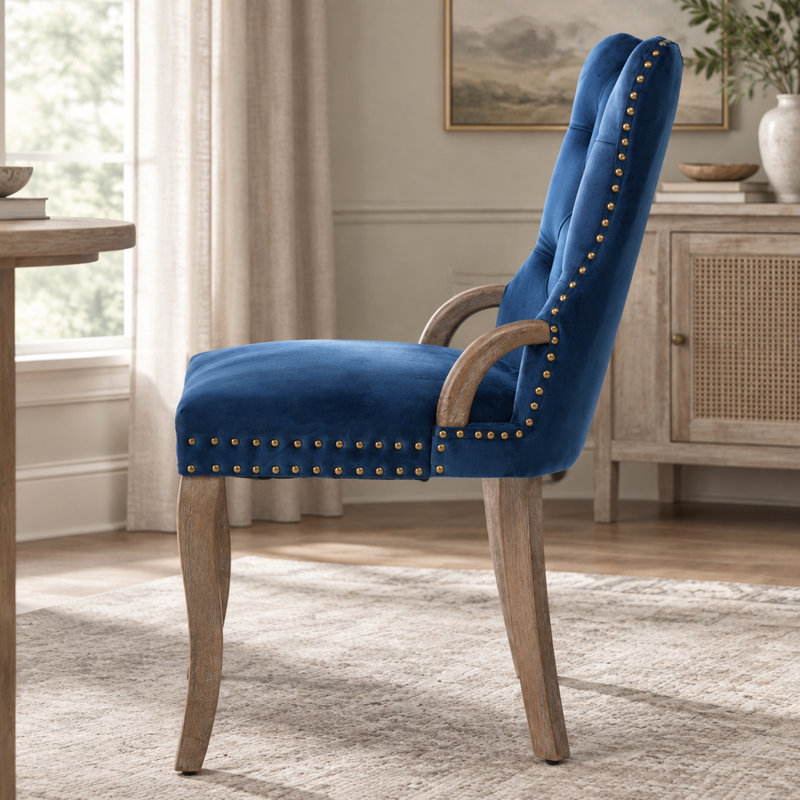 Ensemble de 2 fauteuils de salle à manger en velours capitonné, structure en bois massif et garniture en cuivre vieilli, bleu