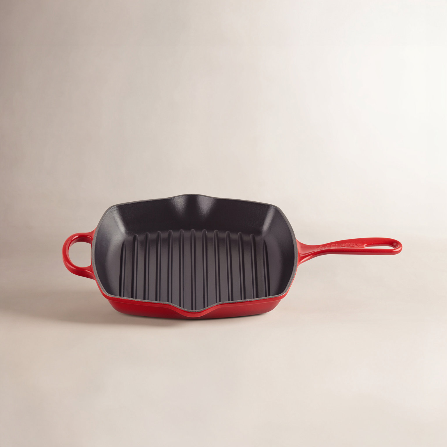 Le Creuset Signature 10" Skillet Grill, Cerise Red