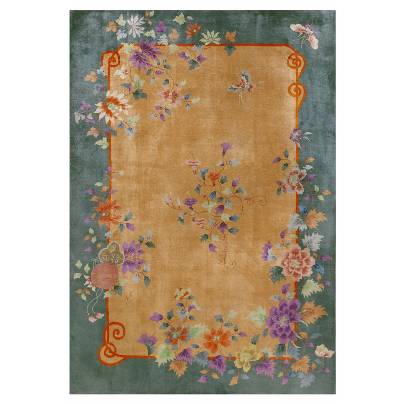 Tapis décoratif clair de couleur or jaune clair
