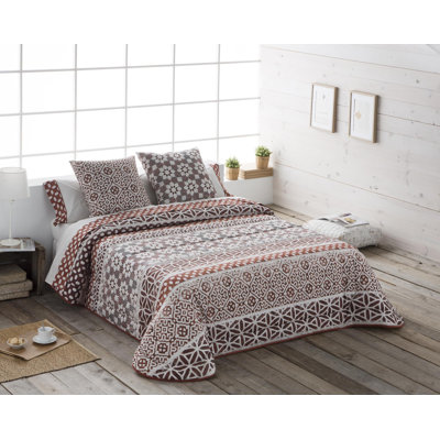 Carrie No Pattern Bedspread